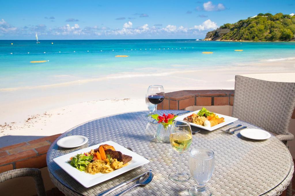 Pineapple Beach Club (Adults Only) Long Bay Dış mekan fotoğraf